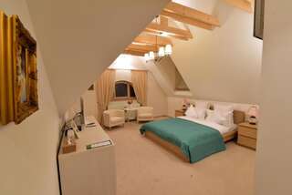 Курортные отели Lacul Verde Resort Плоешти Двухместный номер с 1 кроватью или 2 отдельными кроватями-3