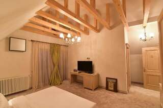 Курортные отели Lacul Verde Resort Плоешти Двухместный номер с 1 кроватью или 2 отдельными кроватями-9