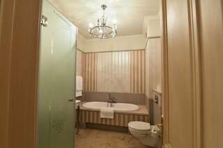 Курортные отели Lacul Verde Resort Плоешти Номер с кроватью размера «king-size»-22